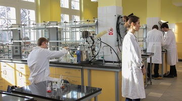 Etap Okręgowy 60 Olimpiady Chemicznej w dn 1 lutego 2014 na Wydziale Chemicznym Politechniki Wrocławskiej